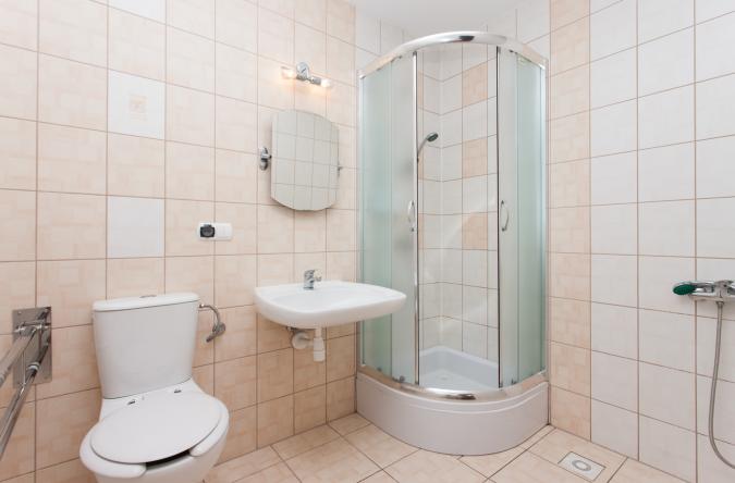 łazienka - apartament dla osób niepełnosprawnych